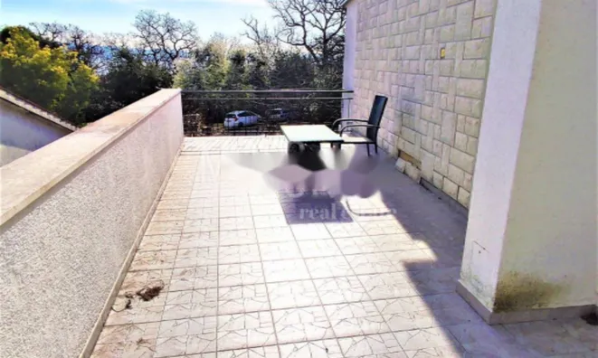 Недвижимость Трехкомнатная квартира Ичичи: 2