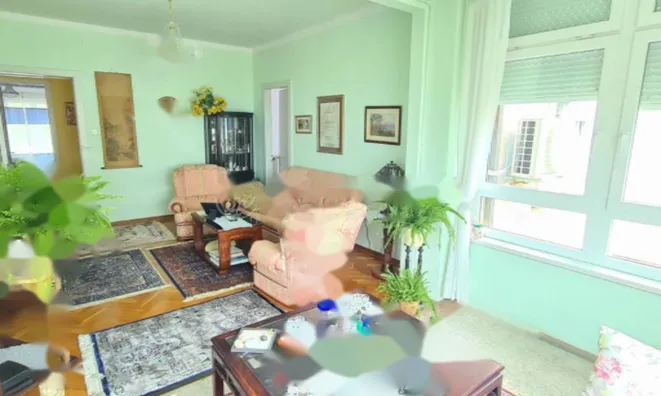 Недвижимость Четырехкомнатная квартира Центр: 3