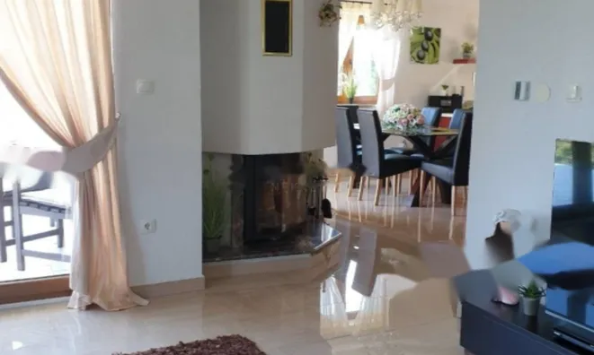 Недвижимость Семейный дом в Поляне: 9