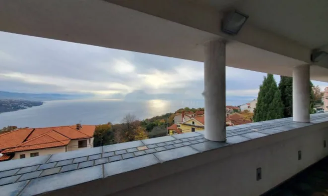 Недвижимость Семейный дом Побри, Опатия: 1