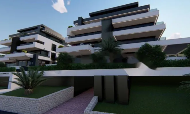 Недвижимость Четырехкомнатная квартира Центр: 5