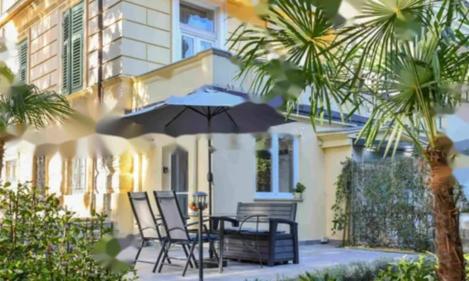 Недвижимость Двухкомнатная квартира Центр: 1