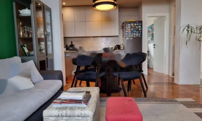 Недвижимость Трехкомнатная квартира в центре: 6