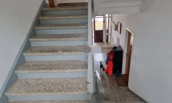 Недвижимость Трехкомнатная квартира в центре: 12