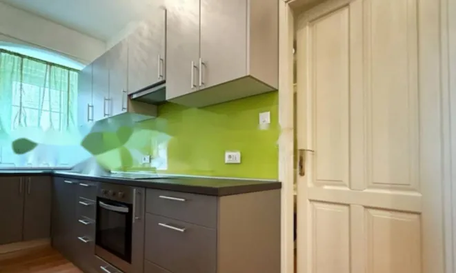 Недвижимость Двухкомнатная квартира Центр: 4