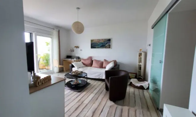 Недвижимость Двухкомнатная квартира в центре: 5