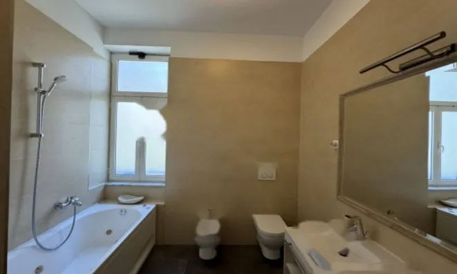 Недвижимость Четырехкомнатная квартира Центр: 7