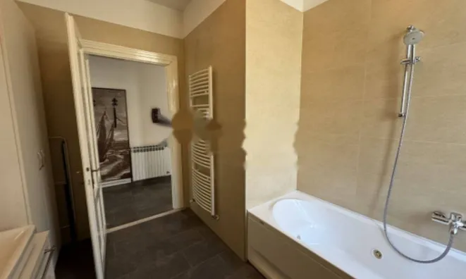 Недвижимость Четырехкомнатная квартира Центр: 9