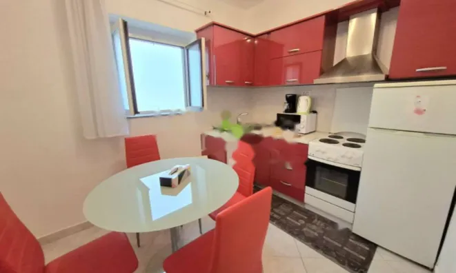 Недвижимость Двухкомнатная квартира в Центре: 5