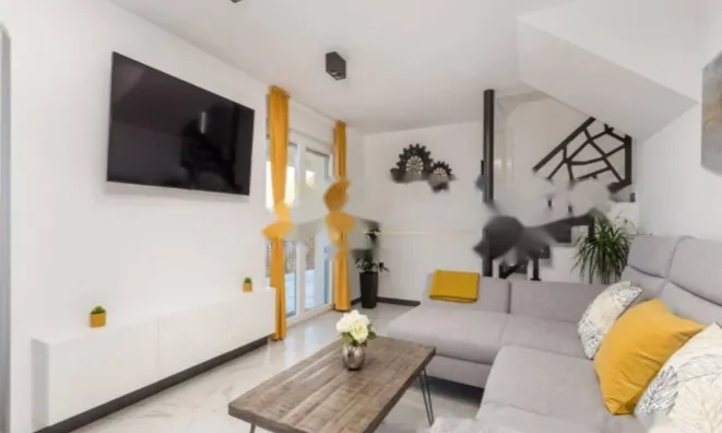 Недвижимость Семейный дом в Поляне: 3