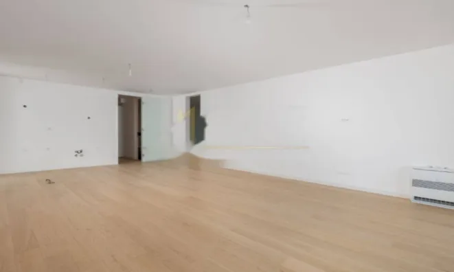 Недвижимость Трехкомнатная квартира Центр: 11