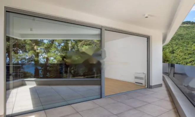 Недвижимость Трёхкомнатная квартира в центре: 19