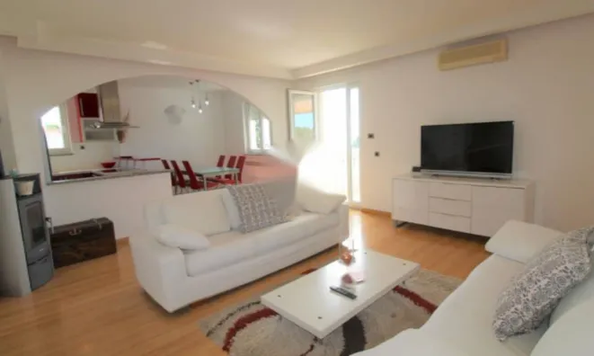 Недвижимость Четырехкомнатная квартира в Ичичи: 3