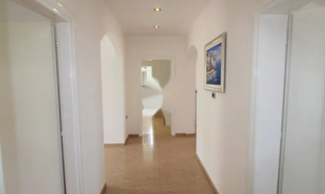 Недвижимость Четырехкомнатная квартира в Ичичи: 8