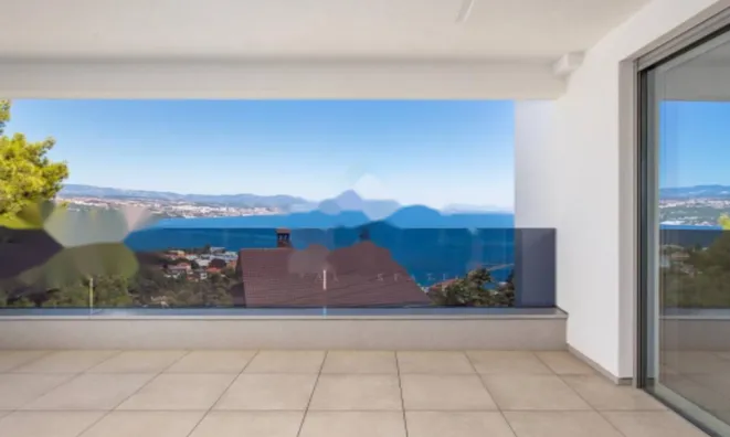 Недвижимость Трехкомнатная квартира Центр: 1