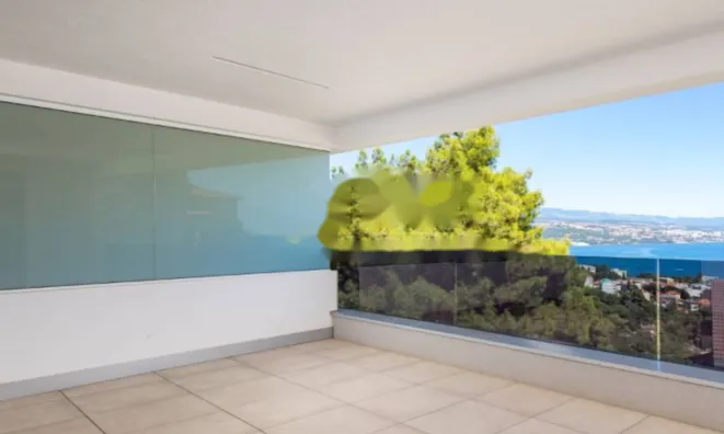 Недвижимость Трехкомнатная квартира Центр: 1