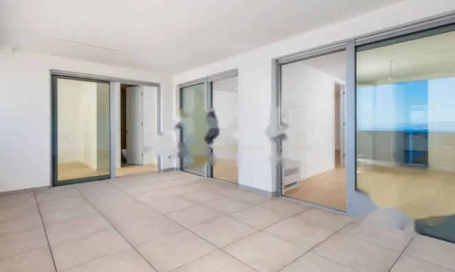 Недвижимость Трехкомнатная квартира Центр: 7