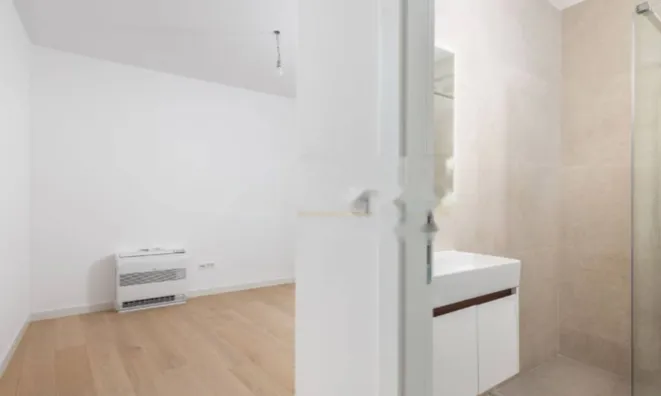 Недвижимость Трехкомнатная квартира Центр: 16