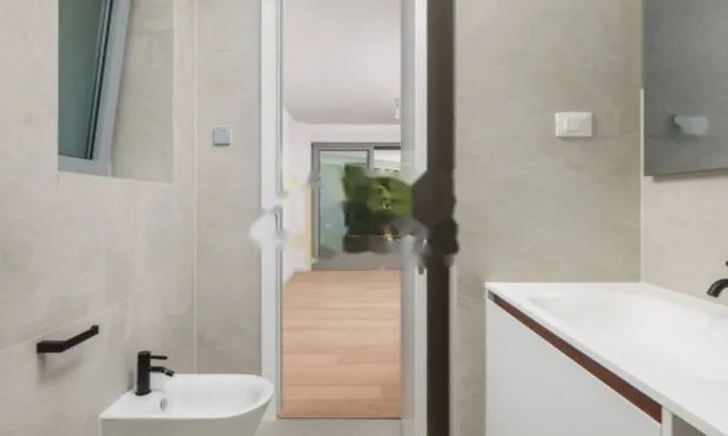 Недвижимость Трёхкомнатная квартира в центре: 23