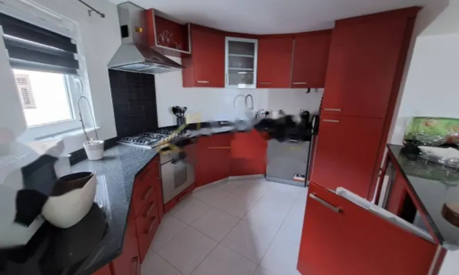 Недвижимость Двухкомнатная квартира Поляне: 6