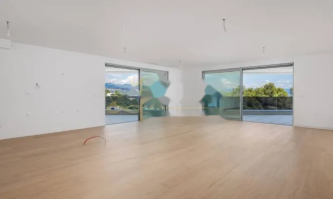 Недвижимость Четырехкомнатная квартира в центре Опатии: 3