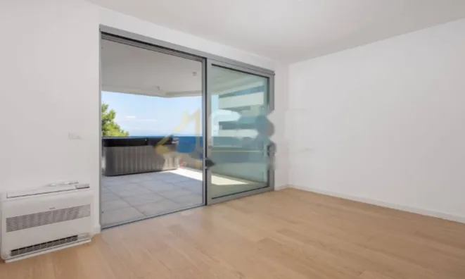 Недвижимость Четырехкомнатная квартира в центре Опатии: 6