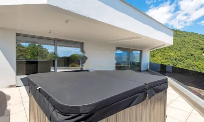 Недвижимость Четырехкомнатная квартира в центре Опатии: 26