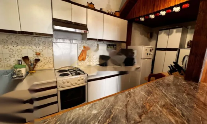 Недвижимость Двухкомнатная квартира в центре: 5