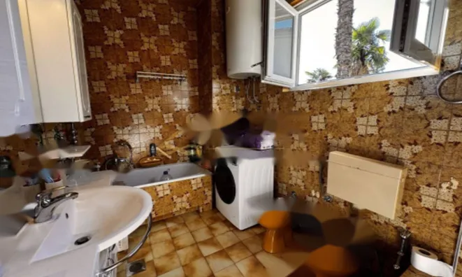 Недвижимость Двухкомнатная квартира в центре: 11