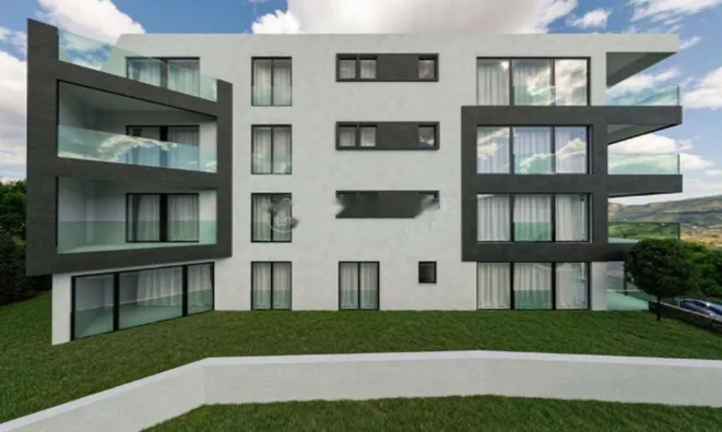 Недвижимость Трехкомнатная квартира в центре Опатии: 1