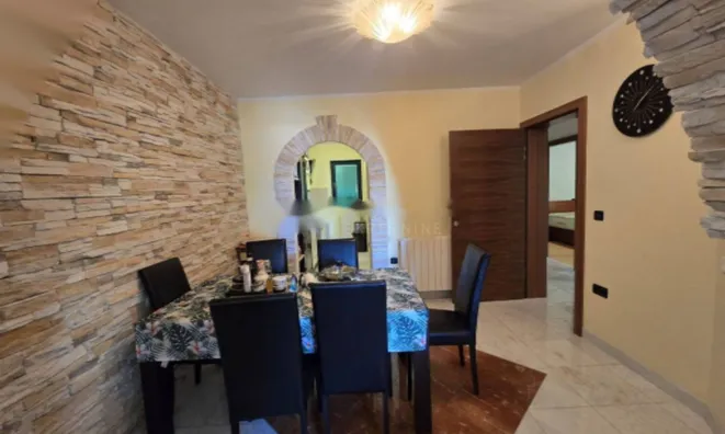 Недвижимость Многоквартирный дом Опатия: 5