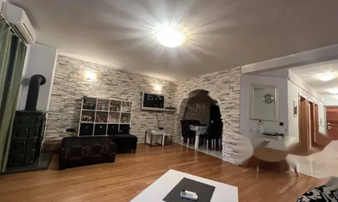 Недвижимость Многоквартирный дом Опатия: 9