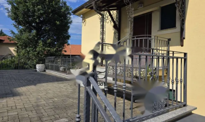 Недвижимость Многоквартирный дом Опатия: 1