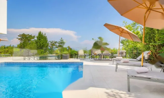 Недвижимость Семейный дом Опатия Центр: 1