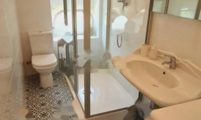 Недвижимость Двухкомнатная квартира Центр: 6