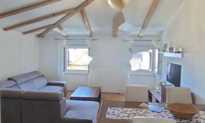 Недвижимость Трехкомнатная квартира Центр: 1