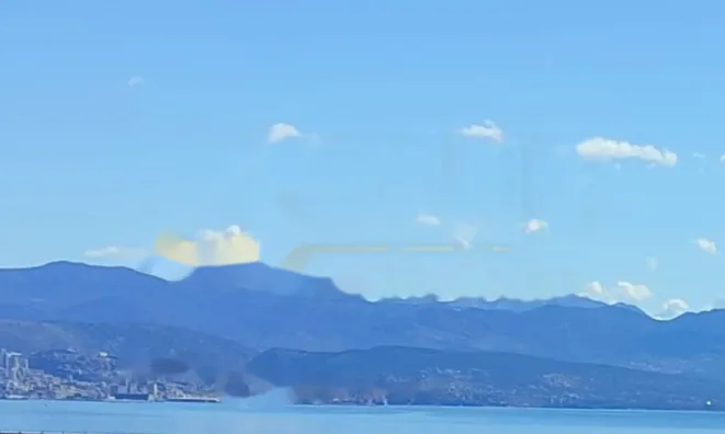 Недвижимость Трехкомнатная квартира Центр: 3