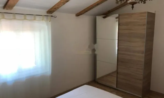 Недвижимость Трехкомнатная квартира Центр: 11