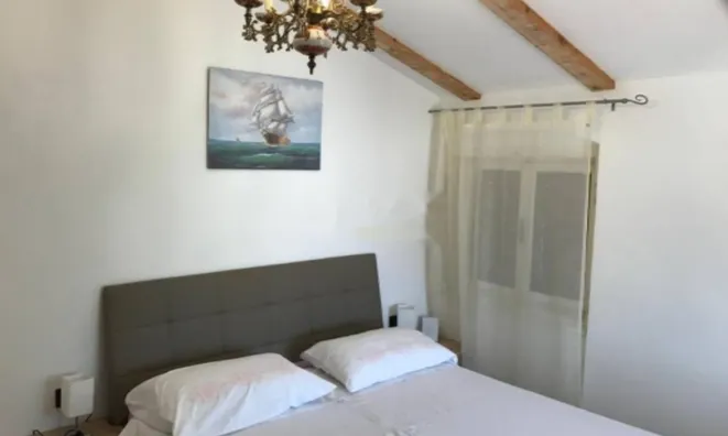 Недвижимость Трехкомнатная квартира Центр: 12