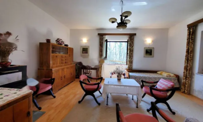 Недвижимость Семейный дом Вепринац: 1