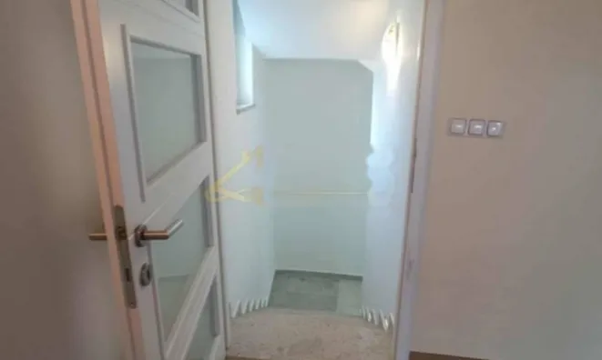 Недвижимость Трехкомнатная Квартира Центр: 7