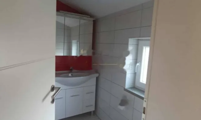 Недвижимость Трехкомнатная Квартира Центр: 8