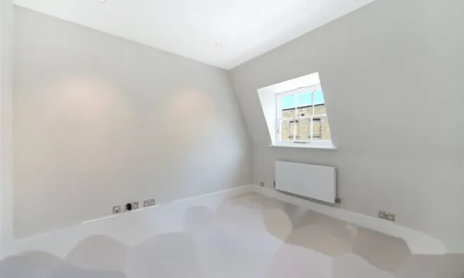 Недвижимость Alexander Square: 6