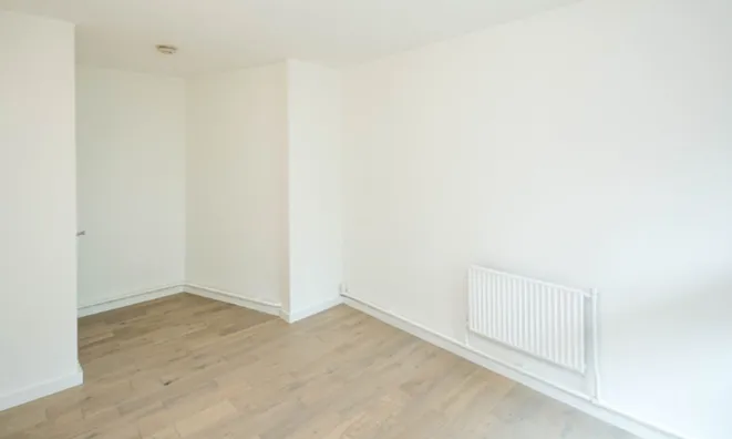 Недвижимость Upper Whistler Walk, Blantyre Street: 4