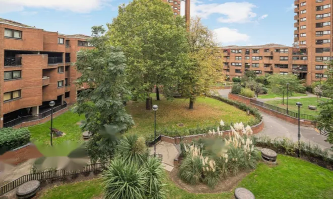 Недвижимость Upper Whistler Walk, Blantyre Street: 10