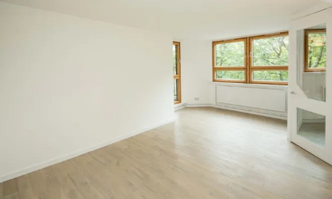 Недвижимость Upper Whistler Walk, Blantyre Street: 14