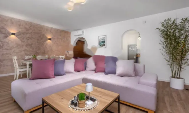 Недвижимость Многоквартирный дом Вепринац: 4