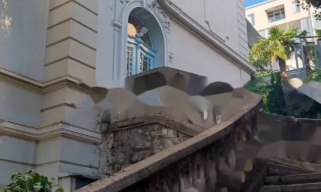 Недвижимость Четырехкомнатная квартира Центр: 1