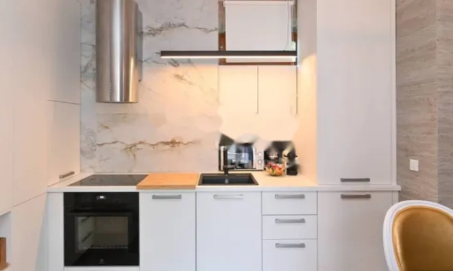 Недвижимость Четырехкомнатная квартира Центр: 2