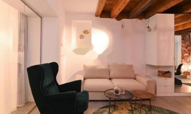 Недвижимость Четырехкомнатная квартира Центр: 11